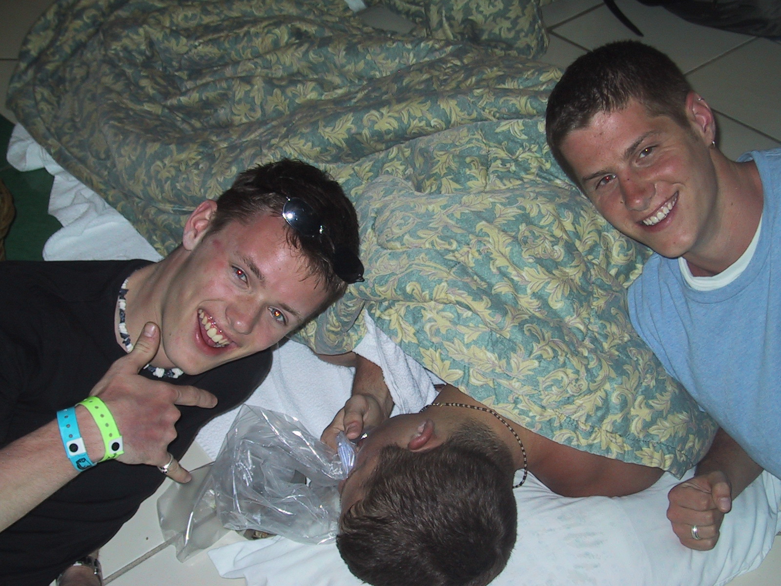 picture043.jpg